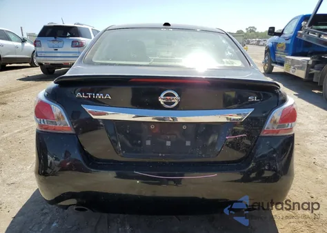 2015 Nissan Altima 2.5 из США, поврежденный, VIN 1N4AL3AP1FN872553